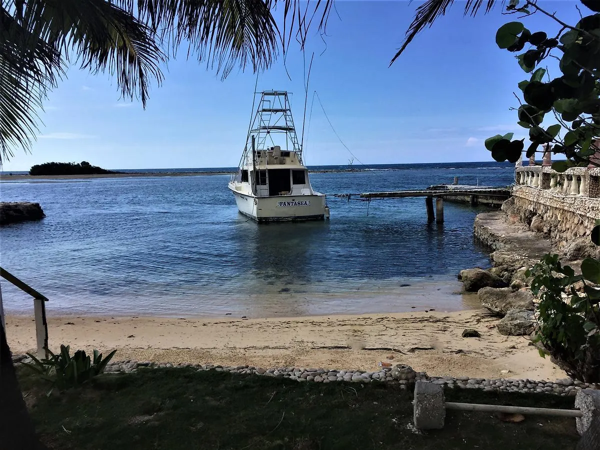 Cariblue Hotel & Scuba Resort Montego Bay Jamaica