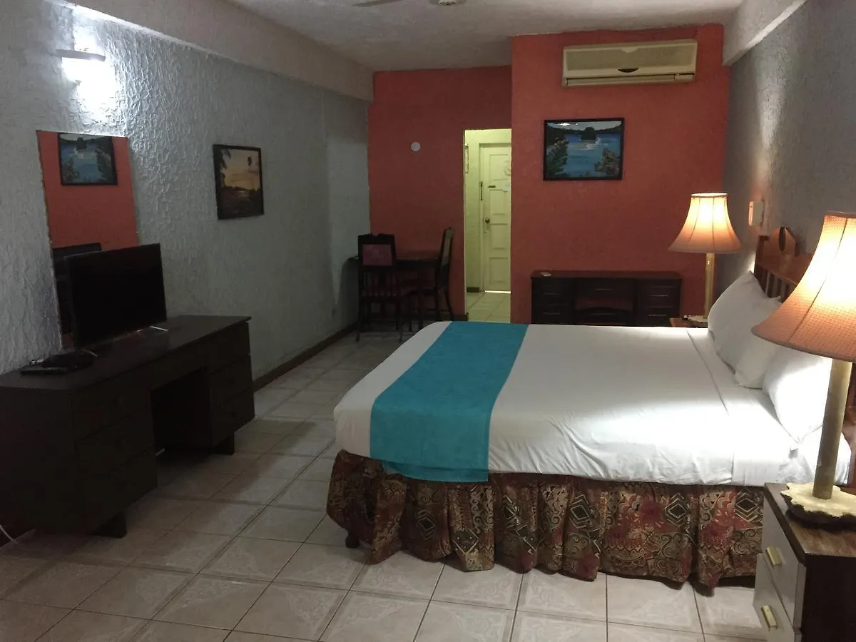 ***  Cariblue Hotel & Scuba Resort Montego Bay Jamaica