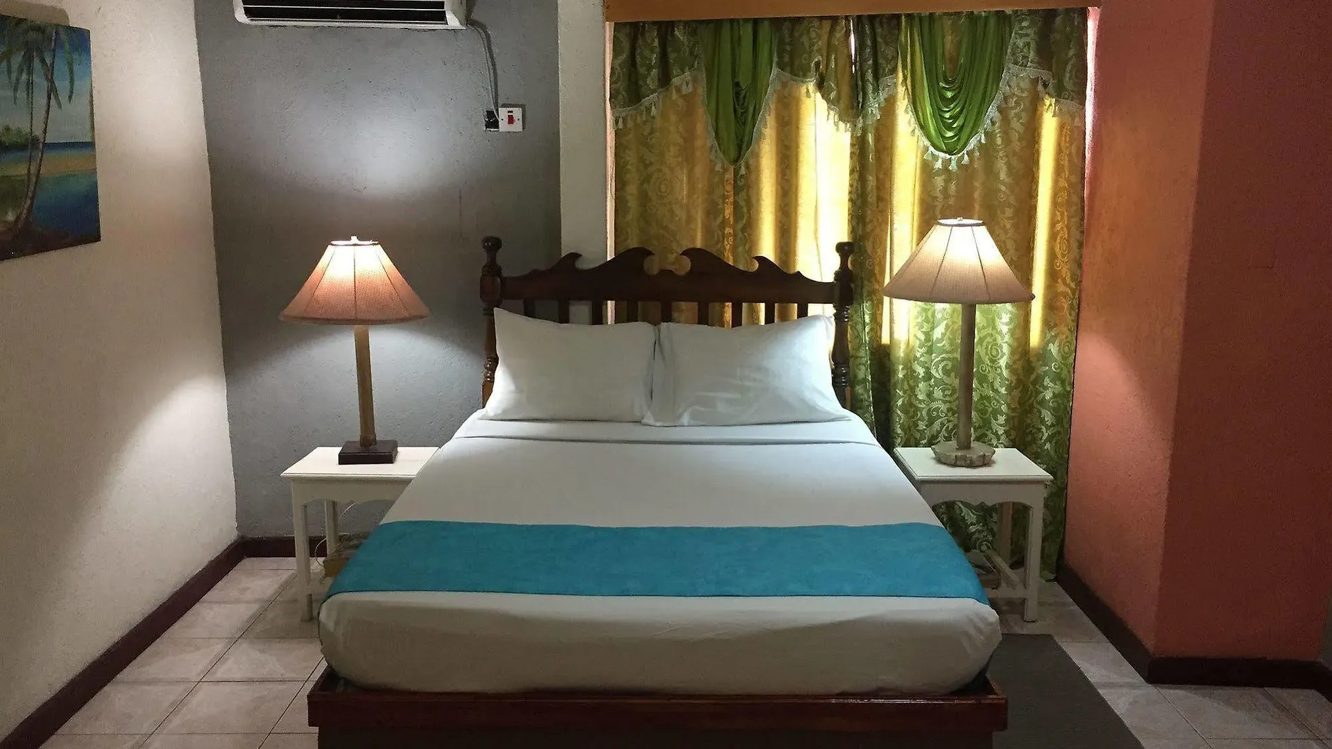 ***  Cariblue Hotel & Scuba Resort Montego Bay Jamaica